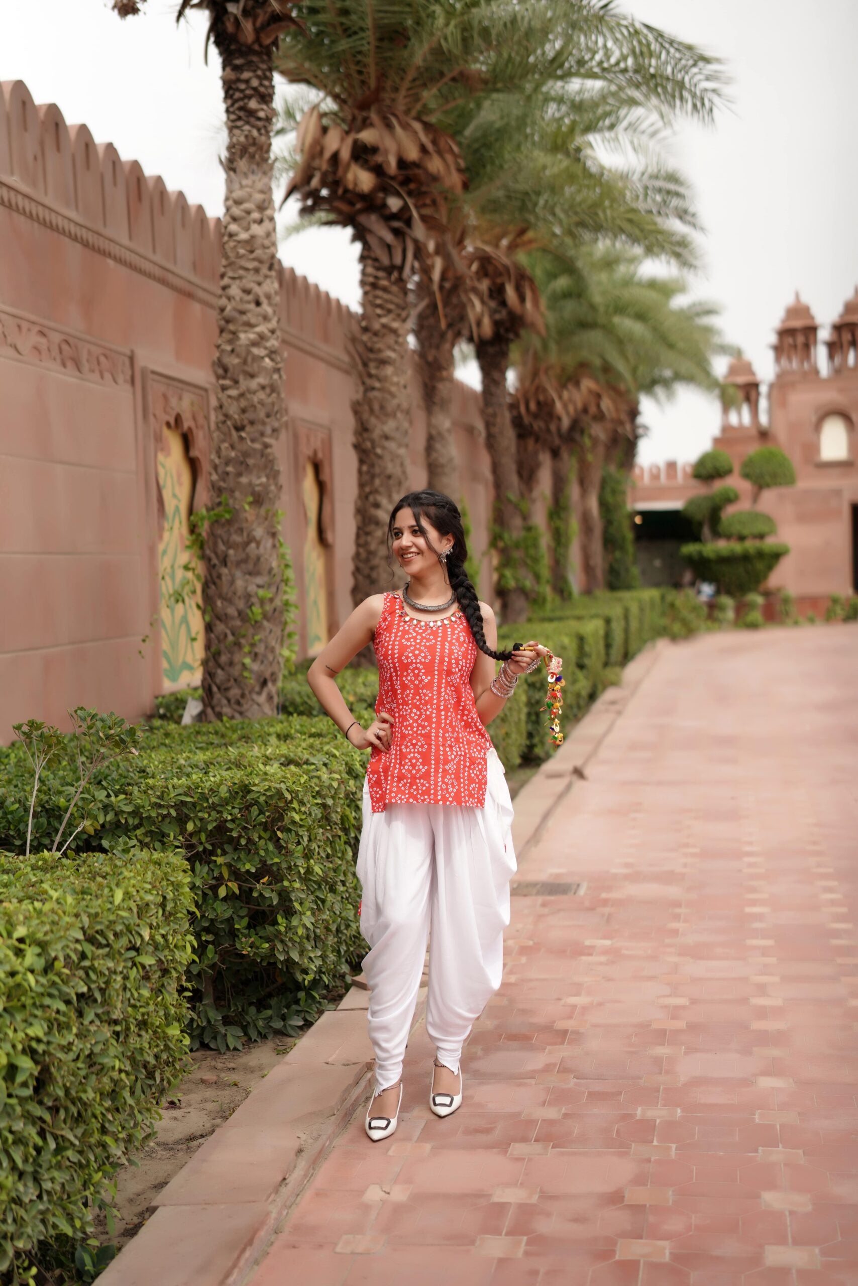 Rani-Sa Bandhej Side Dori Kurti