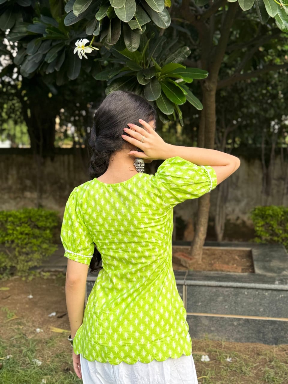 Morni Lime green Cutout-Hem Kurti