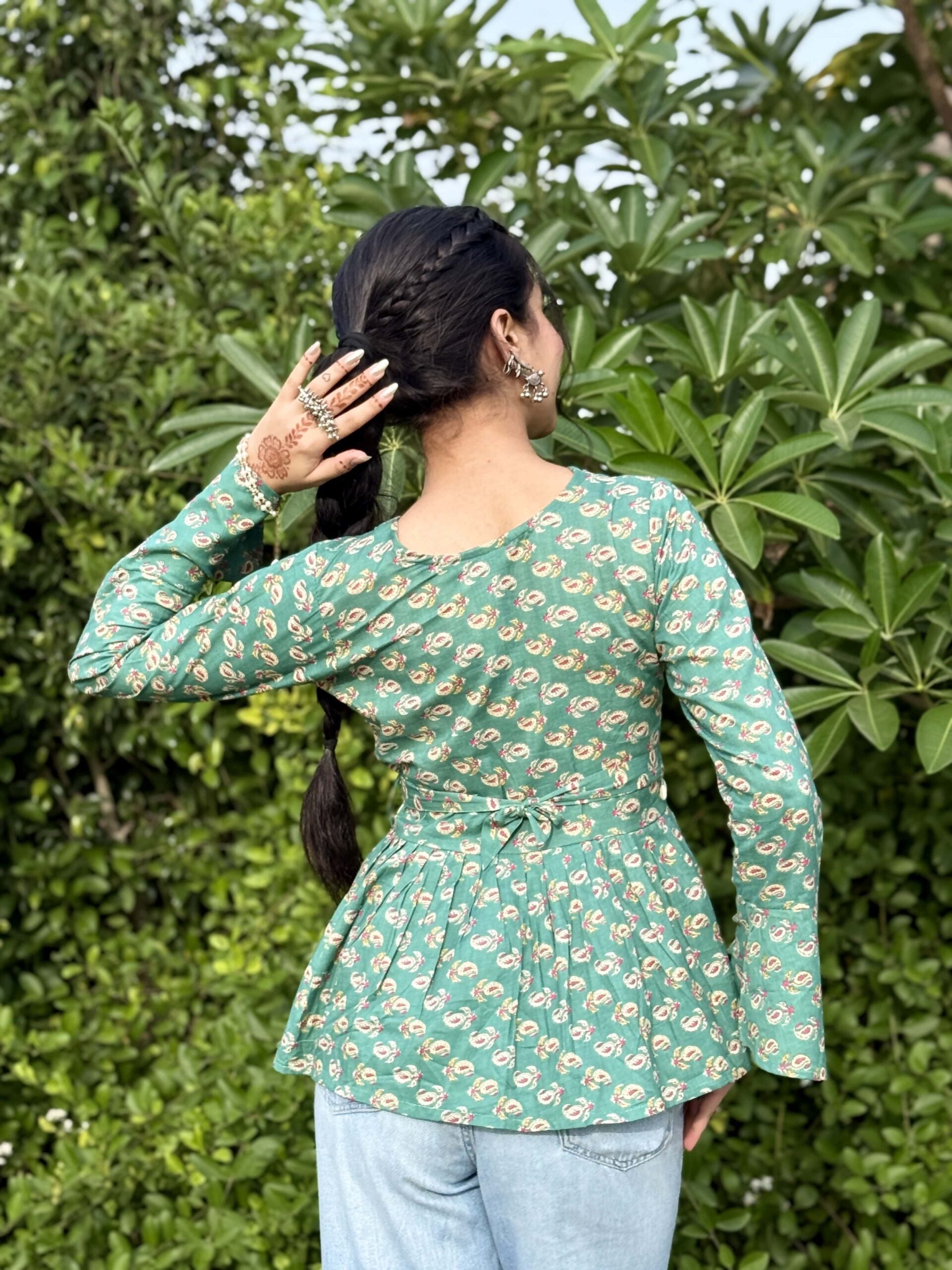 "Komal" Detachable Belt Collared Top