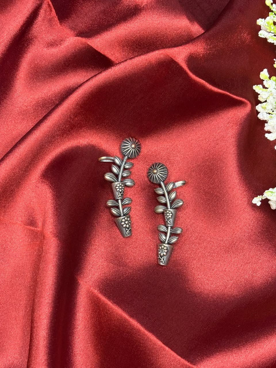 Vintage Flowerpot Earcuffs