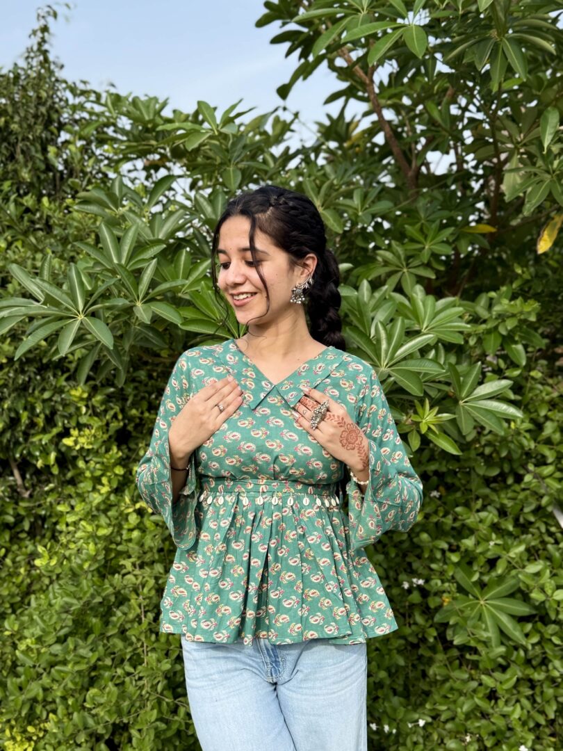 "Komal" Detachable Belt Collared Top